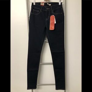 NEW Levi’s 710 skinny jeans